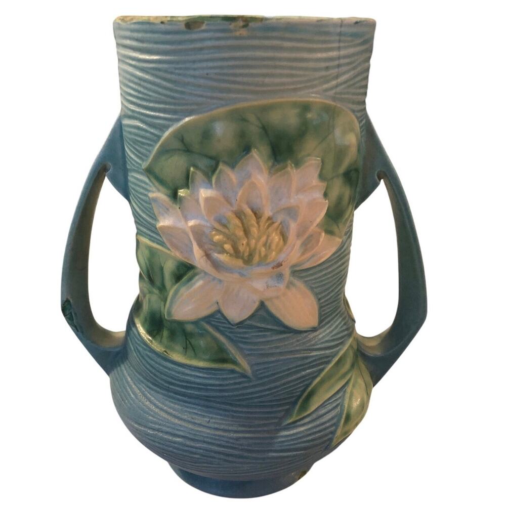 Vintage 1943 Roseville Water Lily Pottery Vase 76-8 with Handles 8.25x7 Blue